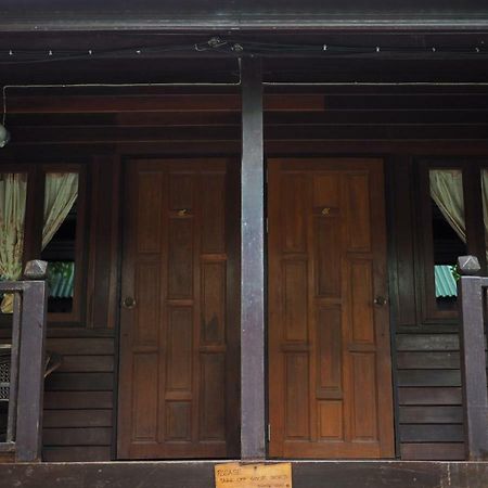 Baan Kong Homestay Phra Nakhon Si Ayutthaya Exterior foto